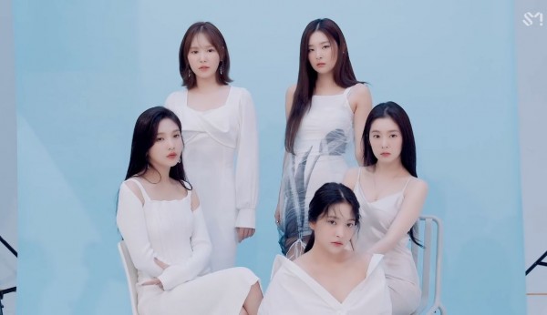 Red Velvet Tampil Pertama Sejak Skandal Sikap Buruk Irene