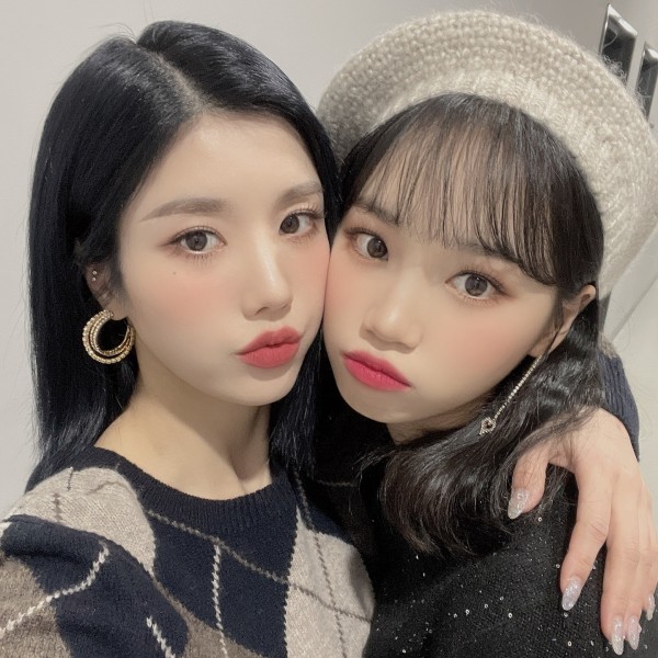 IZ*ONE Eunbi dan Chaewon